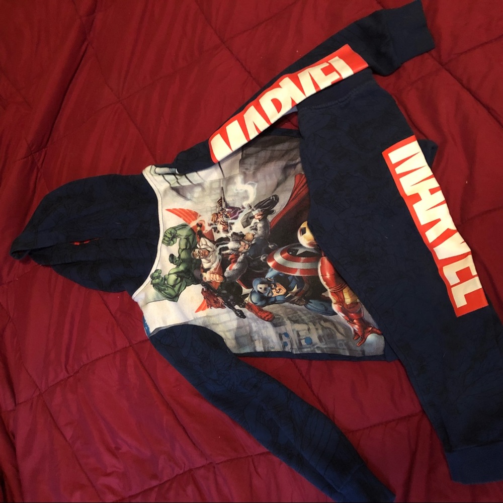 Marvel sweatsuit set